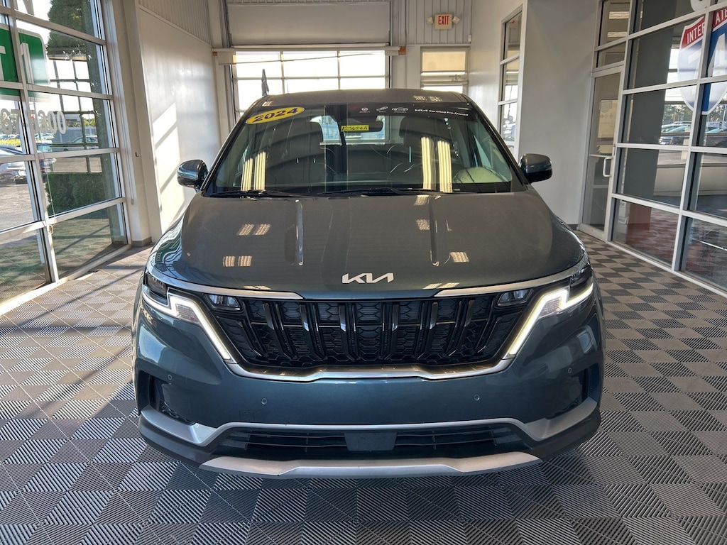 Certified 2024 Kia Carnival EX Passenger Van