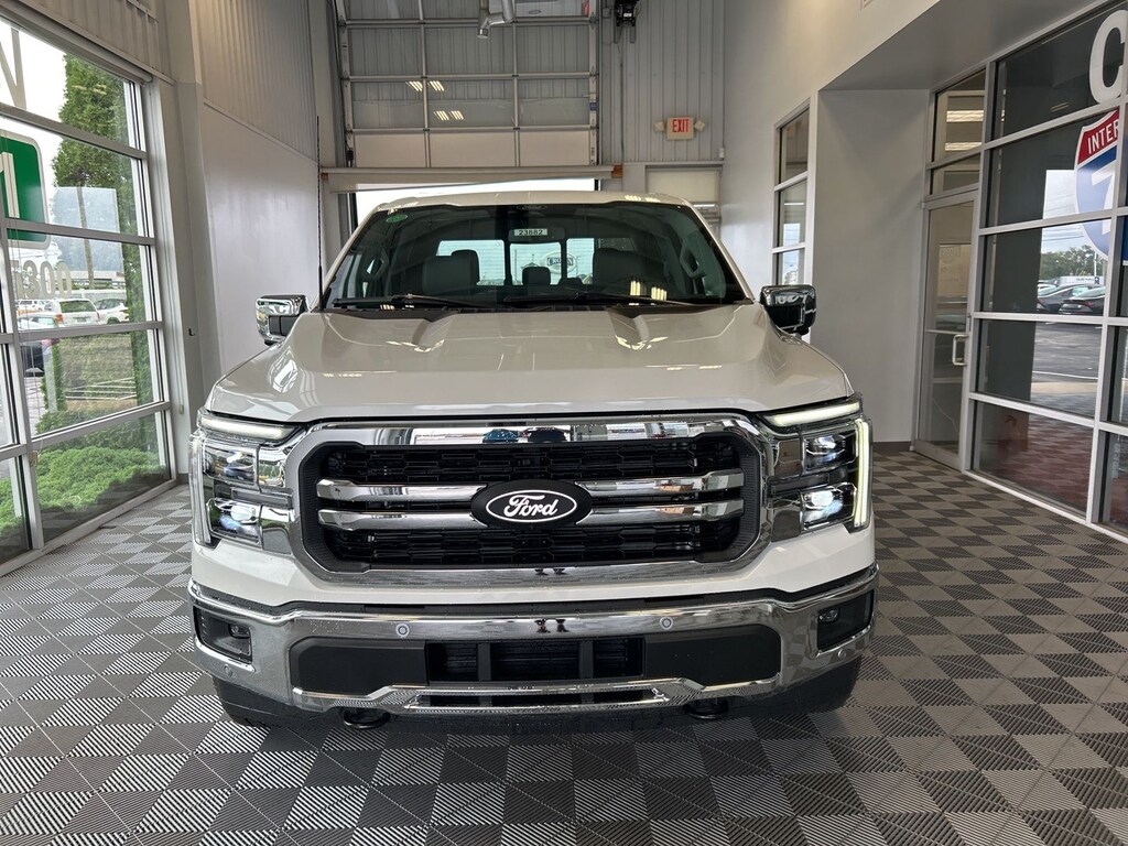 New 2025 Ford F-150 Lariat Truck