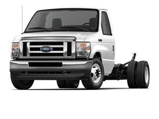 2025 Ford E-450 Cutaway Truck 